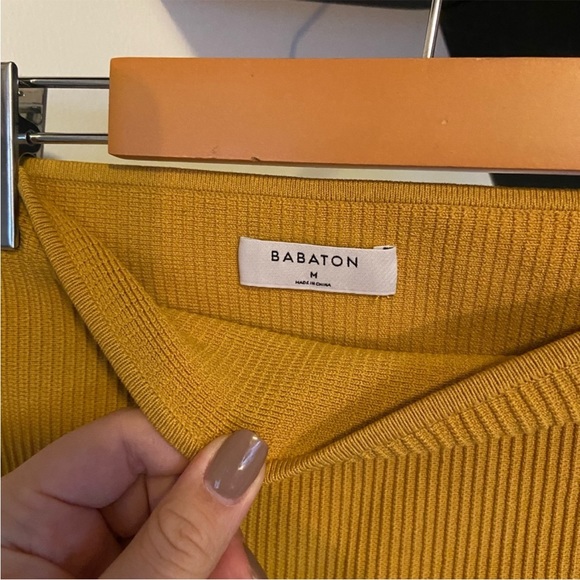 Aritzia Babaton Sculpt Knit Tube Top - Picture 4 of 5